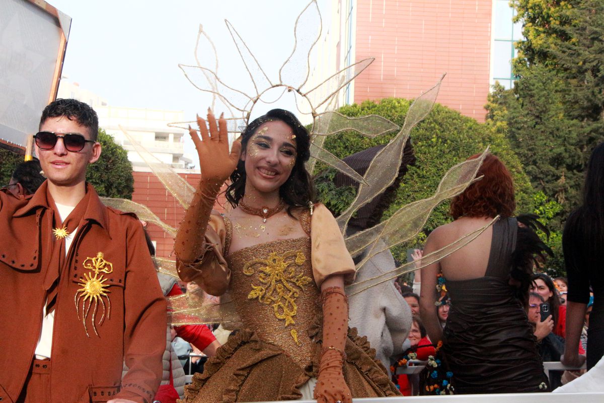 Adana Portakal Çiçeği Karnavalı Renkli Görüntülerle Başladı