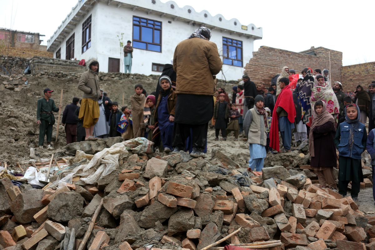 Afganistan\'da Deprem: 12 Ölüm