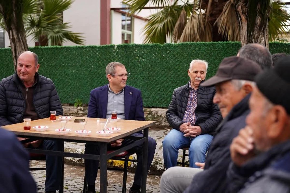 Altınova\'da Başkan Ergin\'den halkla samimi buluşma