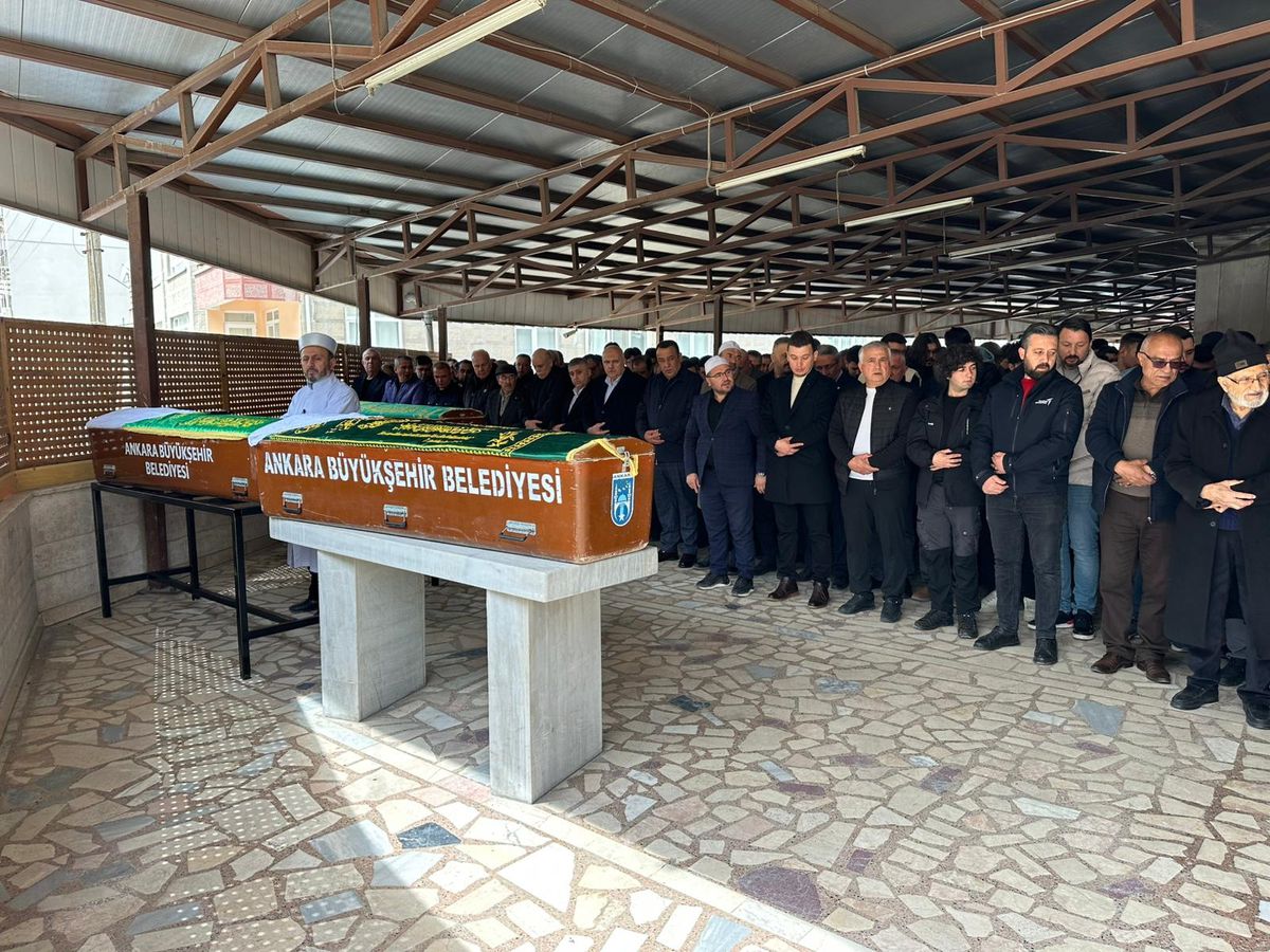 Ankara\'daki kazada ölen 5 kişi, son yolculuklarına uğurlandı