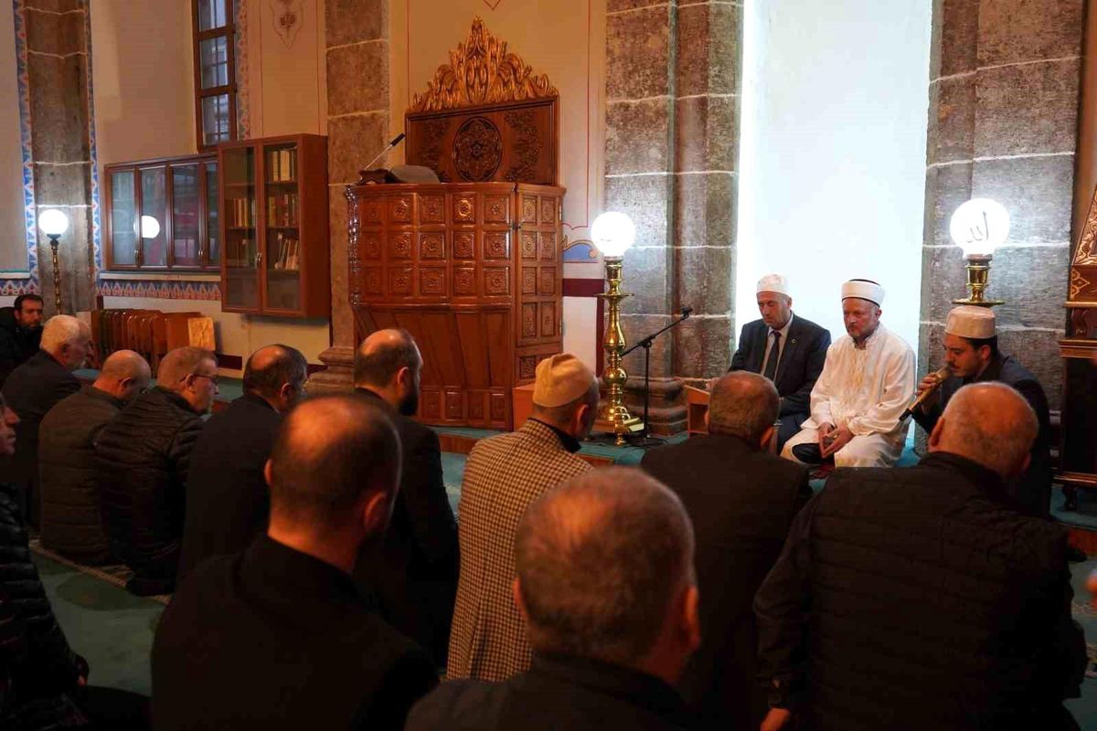 Başbuğ Alparslan Türkeş Samsun\'da dualarla anıldı