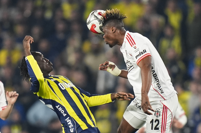 Fenerbahçe, Galatasaray'ın kaybettiği haftada Beşiktaş'ı uzatmalarda devirdi