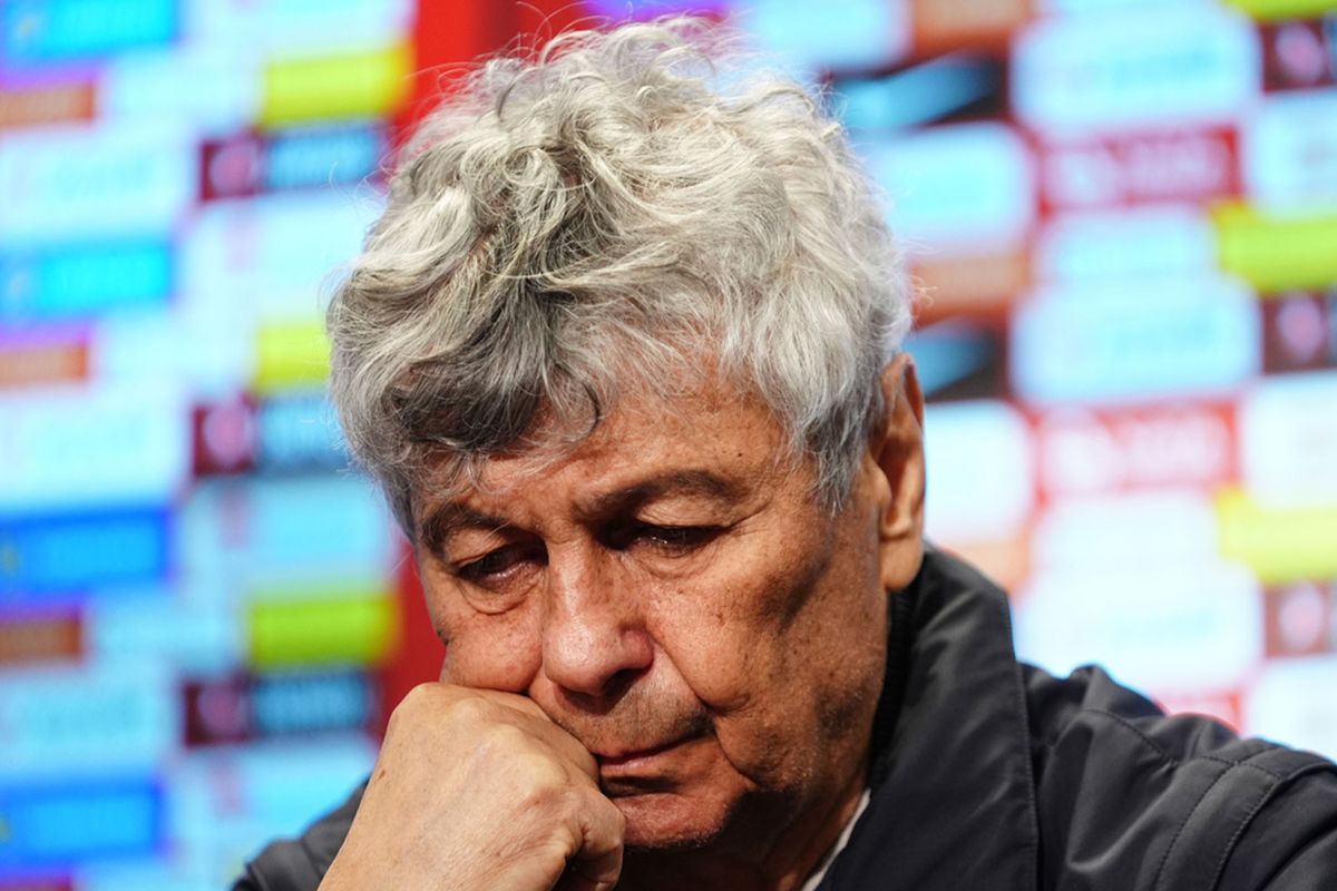 Tedavisi hastanede süren Lucescu\'dan kötü haber