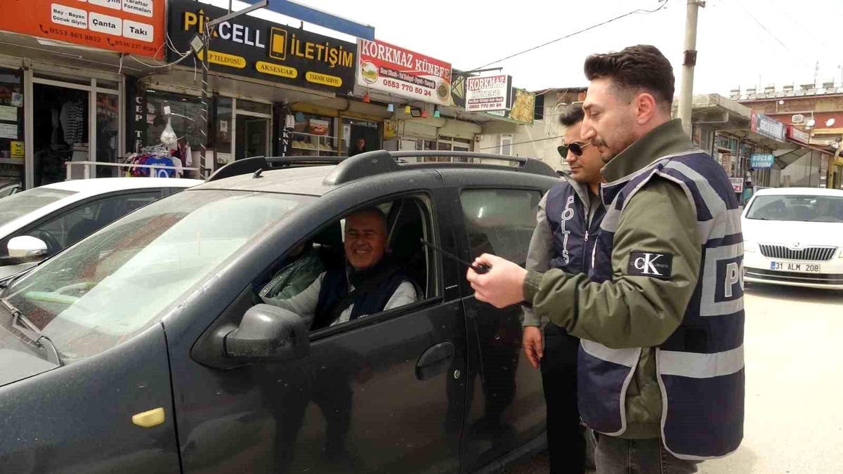 Hatay\'da Hatalı Park Denetimi