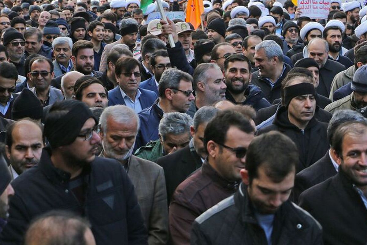 İran, ABD ve İsrail\'le işbirliği yapan 100\'den fazla kişinin mal varlığına el koydu