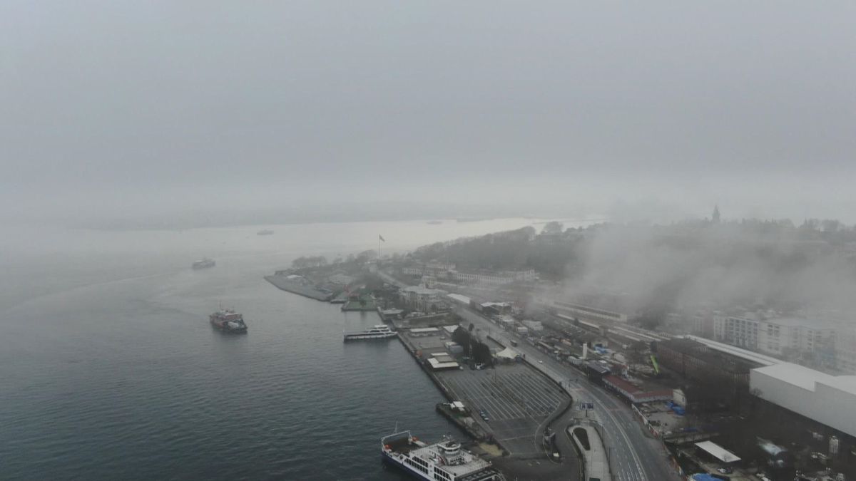 İstanbul\'da sis etkili oluyor