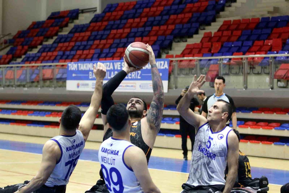 Karabük, Galatasaray\'a Yenildi