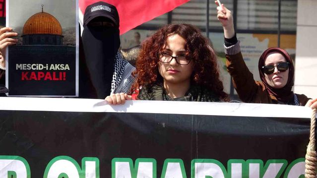 Filistinli Esirlere İdam Tepkisi