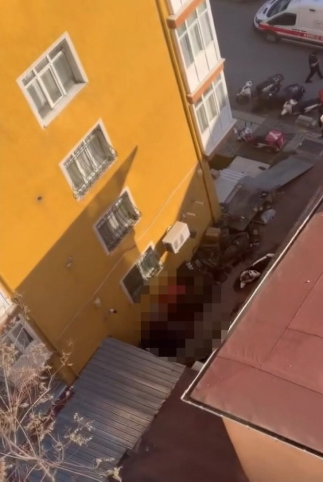 Maltepe'de borç kavgası kanlı bitti: 1 ölü, 2 yaralı