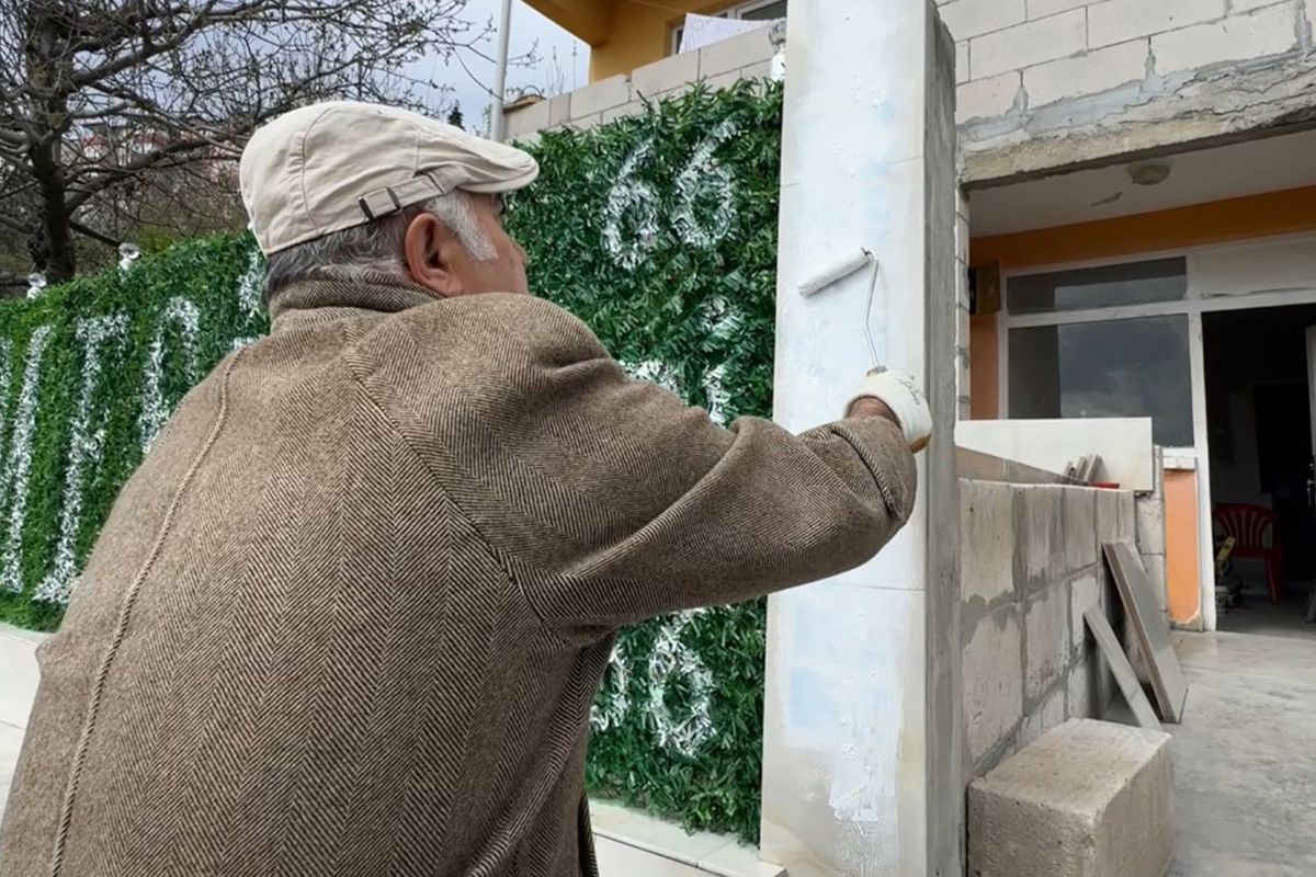 "Mesihim" diyen şahsa zabıta ayarı! Hepsini elleriyle sildi, sosyal medyanın diline düştü