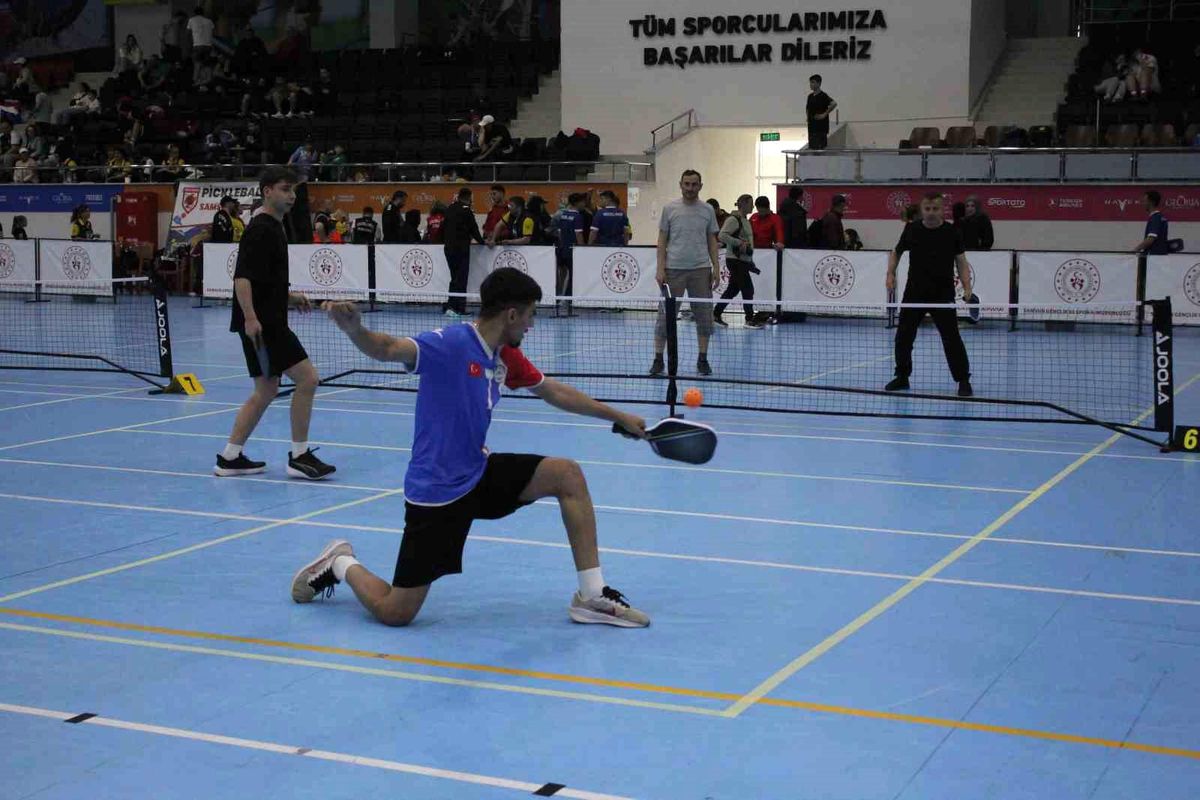 Samsun\'da 670 sporcu Pickleball Şampiyonası\'nda buluştu