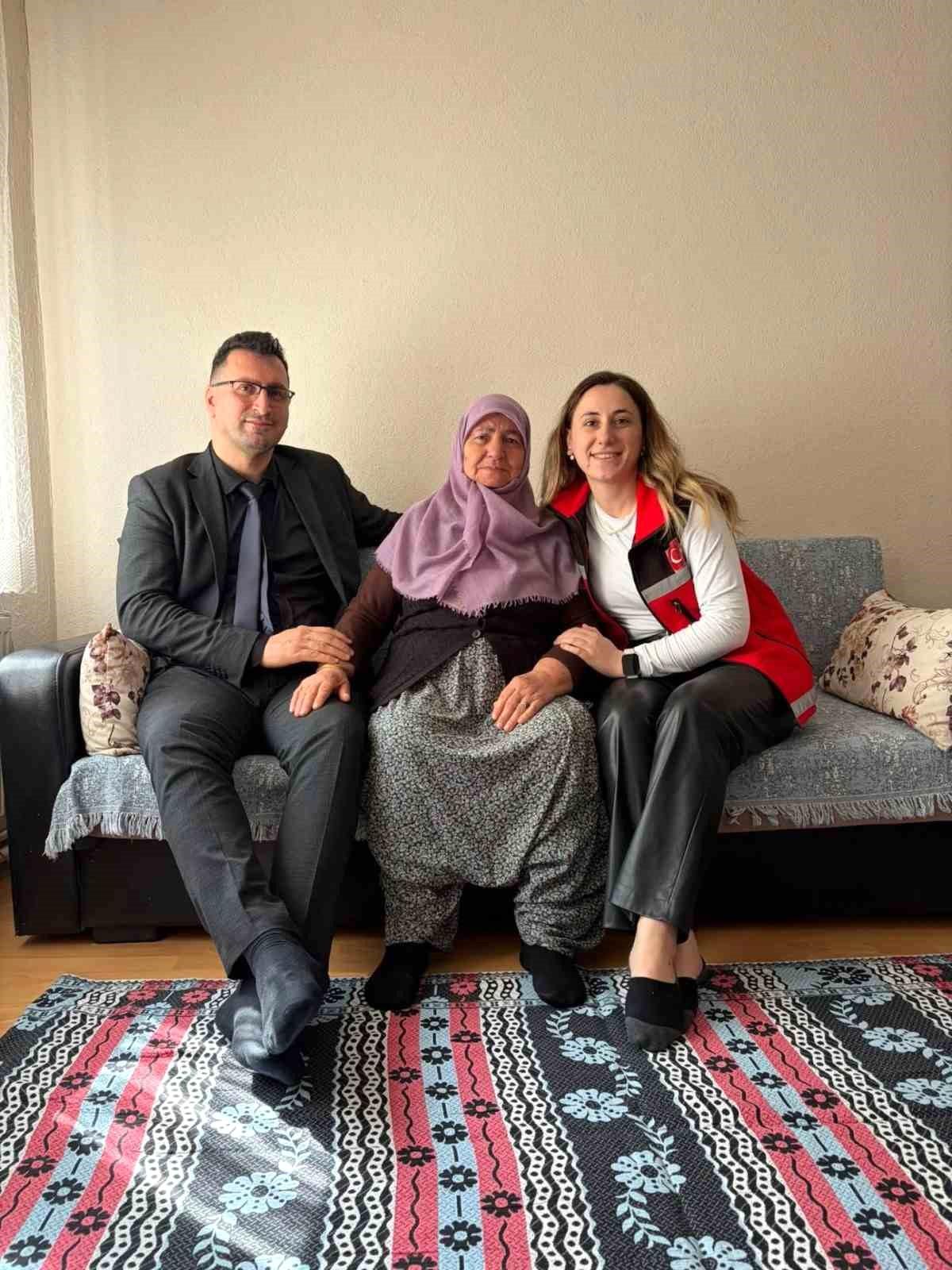 Şehit Mithat Çolak\'a Anlamlı Ziyaret