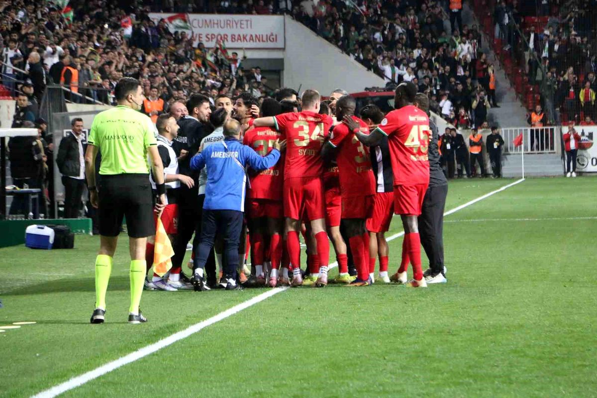 Amed Sportif 6-1 Boluspor