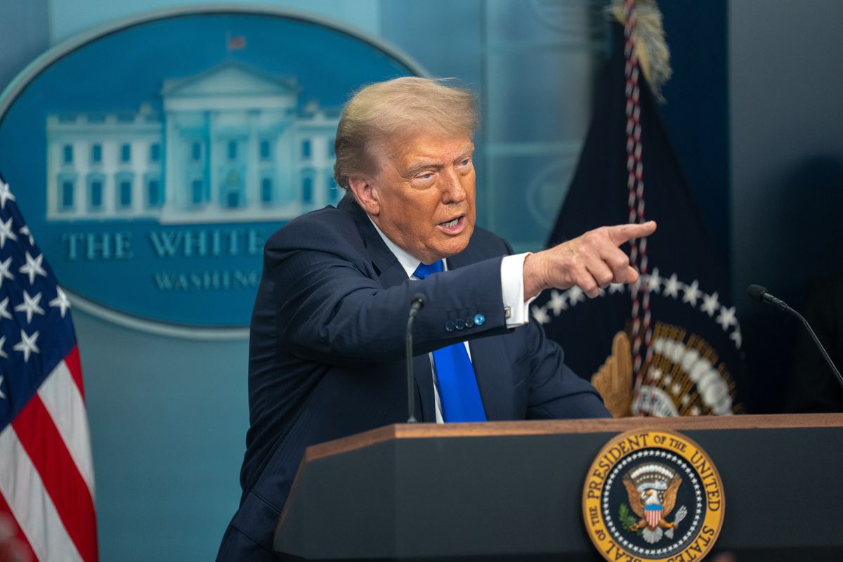 Trump\'tan İran\'a Sert Mesaj