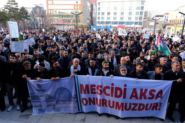 Van’da Filistin’e Destek Yürüyüşü