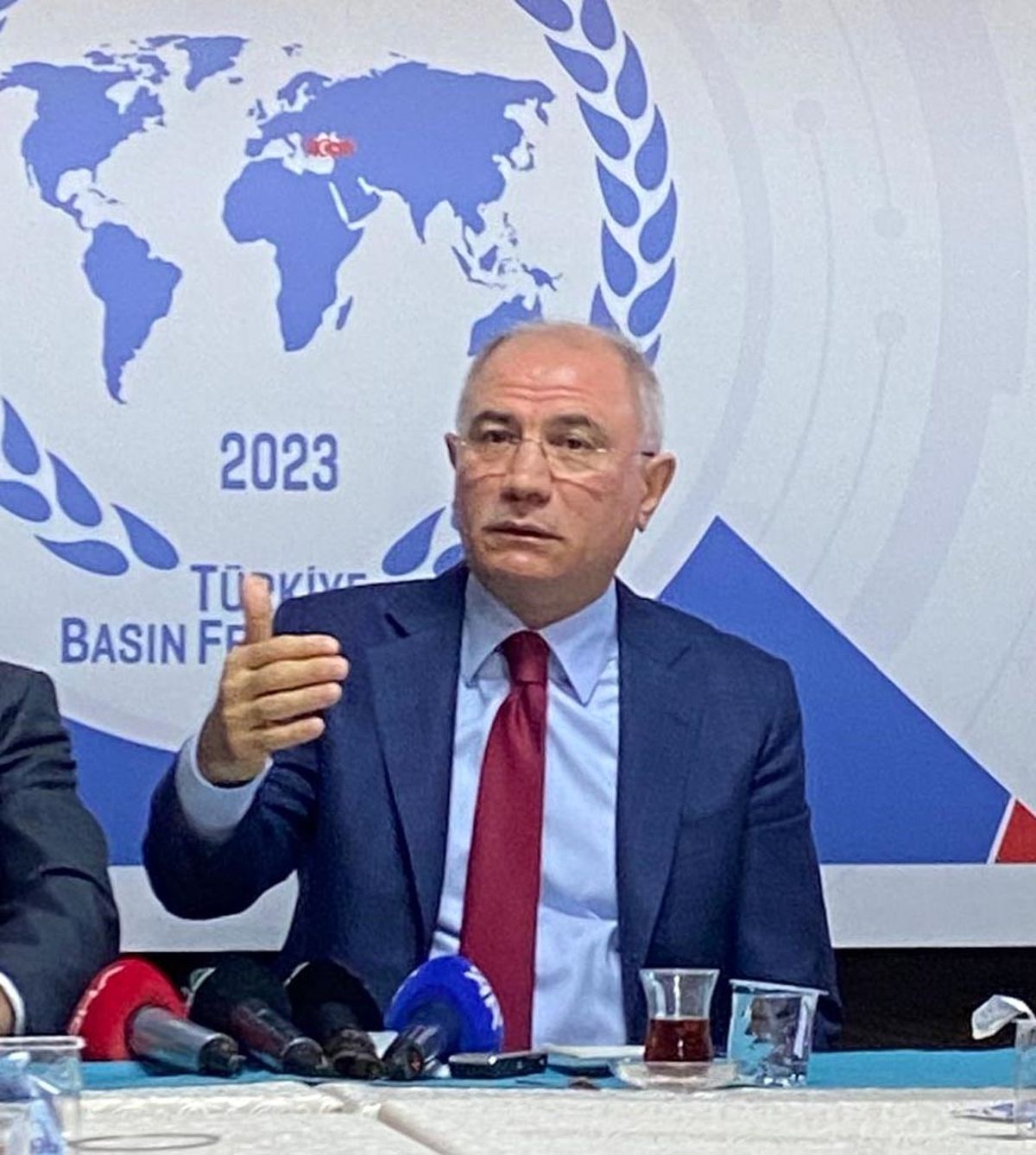 AK Parti\'li Ala: Gündemimizde seçim yok