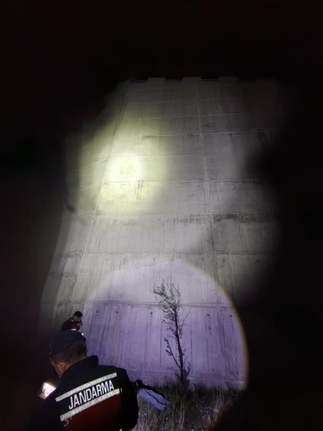 Artvin'de 70 metrelik duvardan düşen kişi hayatını kaybetti