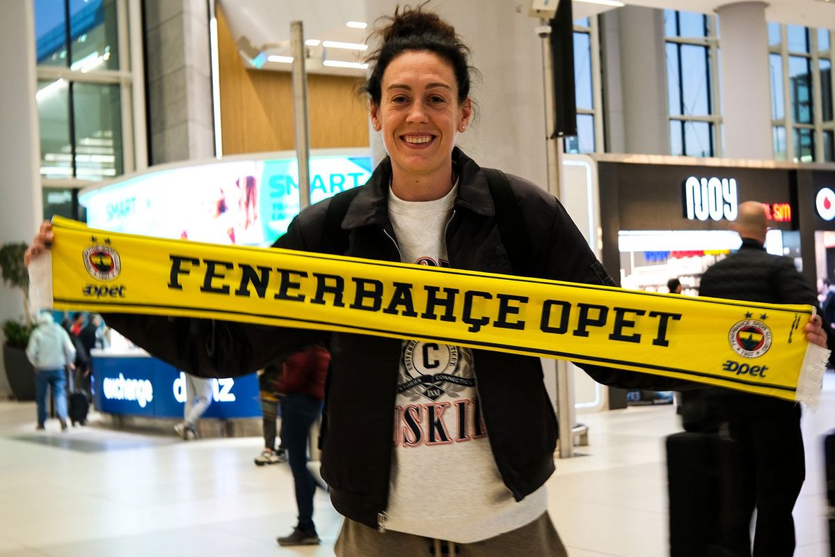 Breanna Stewart Fenerbahçe için yeniden İstanbul\'da