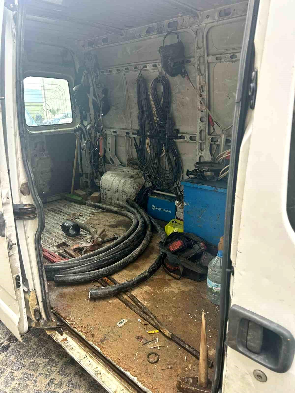 Çine\'de Hırsızlık: 50 Metre Bakır Kablo Ele Geçirildi