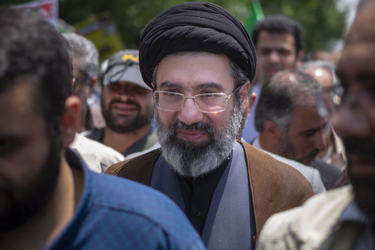 İlk kez görüntülendi! Mücteba Hamaney operasyon odasında