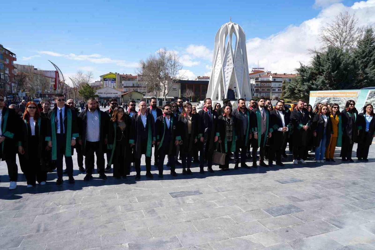 Avukatlar Günü\'nde Adalet Vurgusu