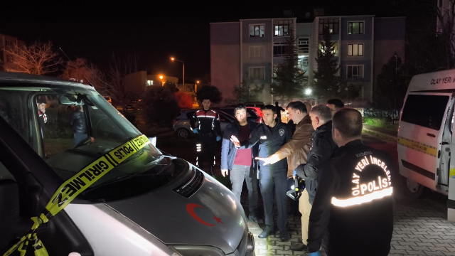 Kanlı pusu! Minibüsünü park ederken kurşunların hedefi oldu