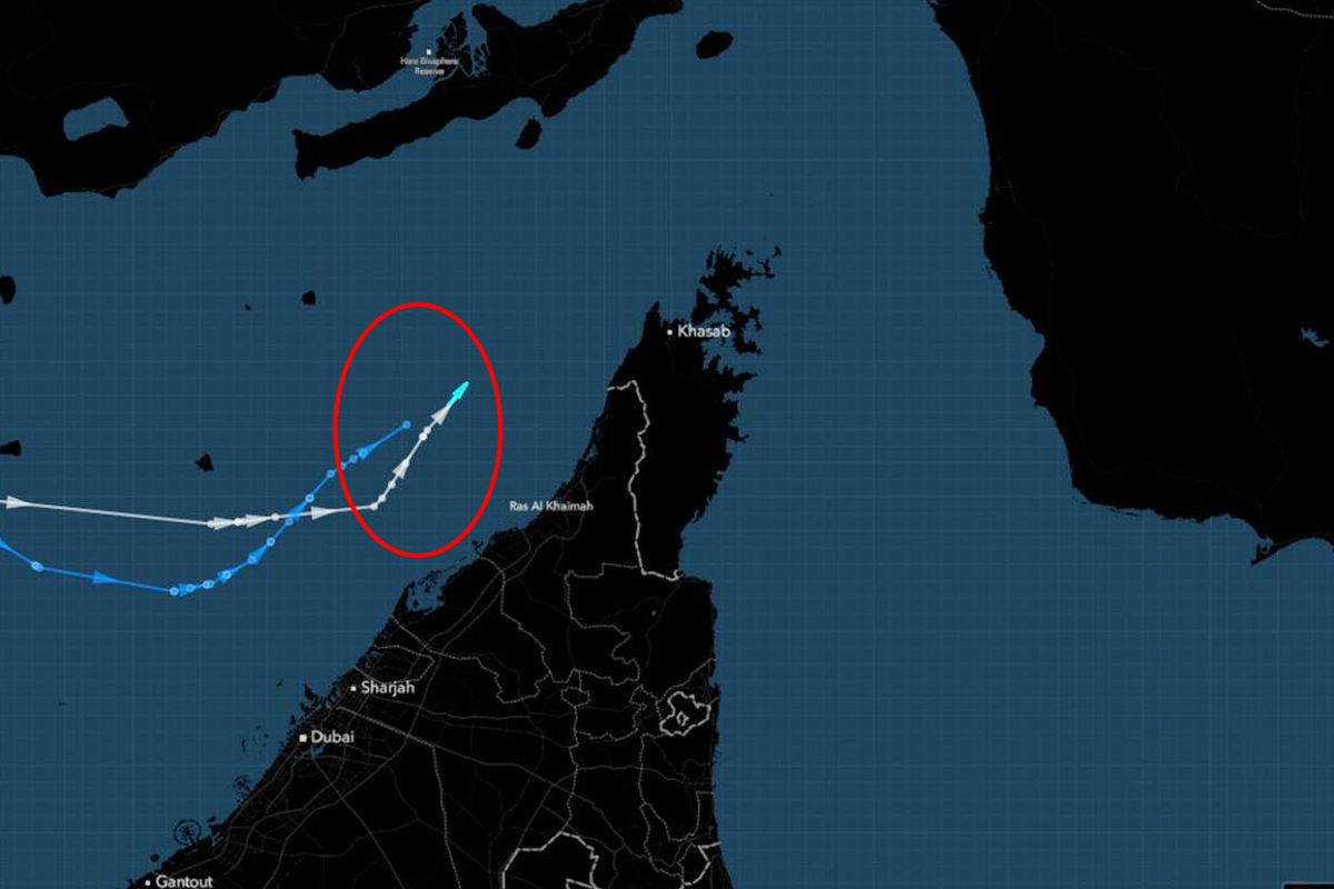 Savaştan bu yana bir ilk! Dünya 2 gemiyi adım adım takip ediyor