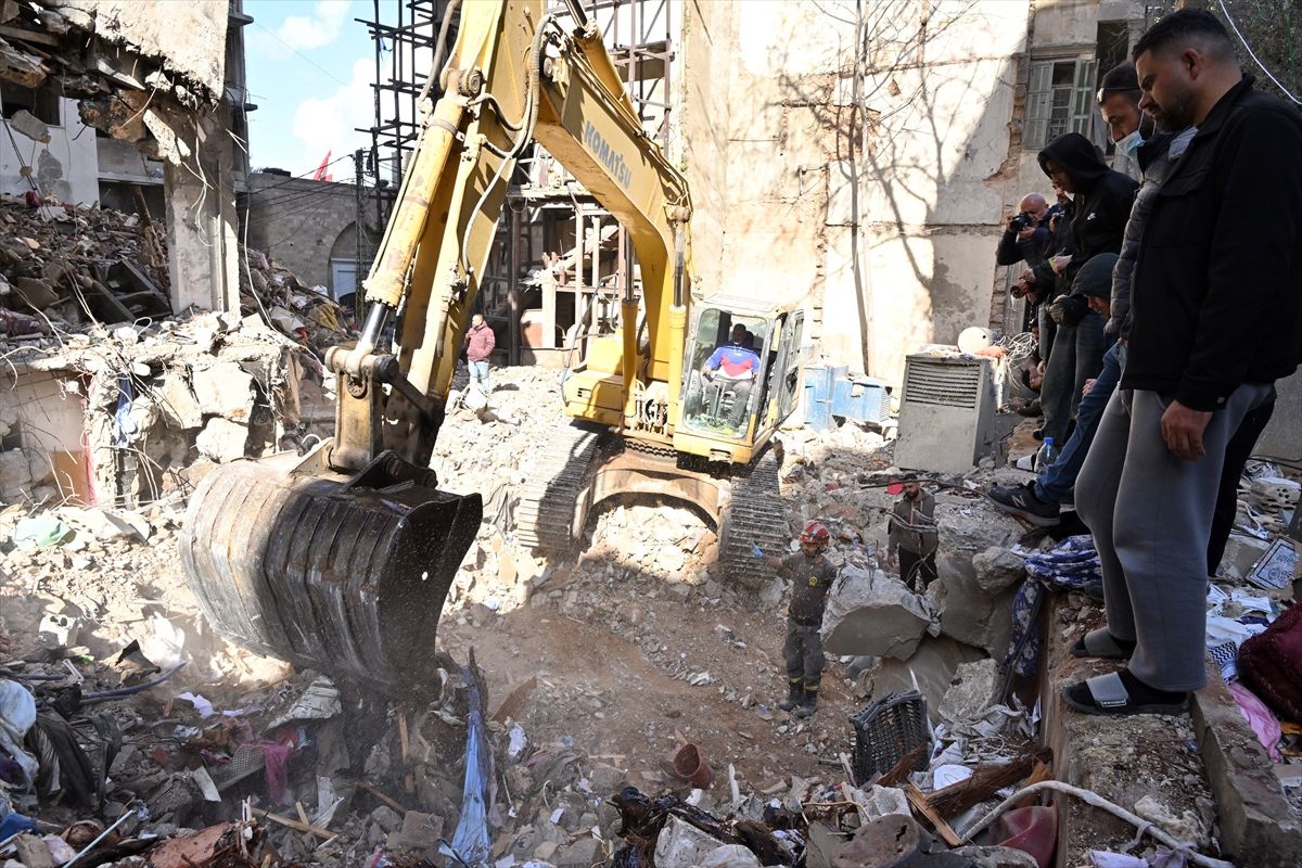 Beyrut\'ta Aile Acısı: 3 Kayıp, 1 Umut