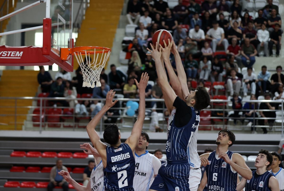 Anadolu Efes 18 Yaş Altı Şampiyonu