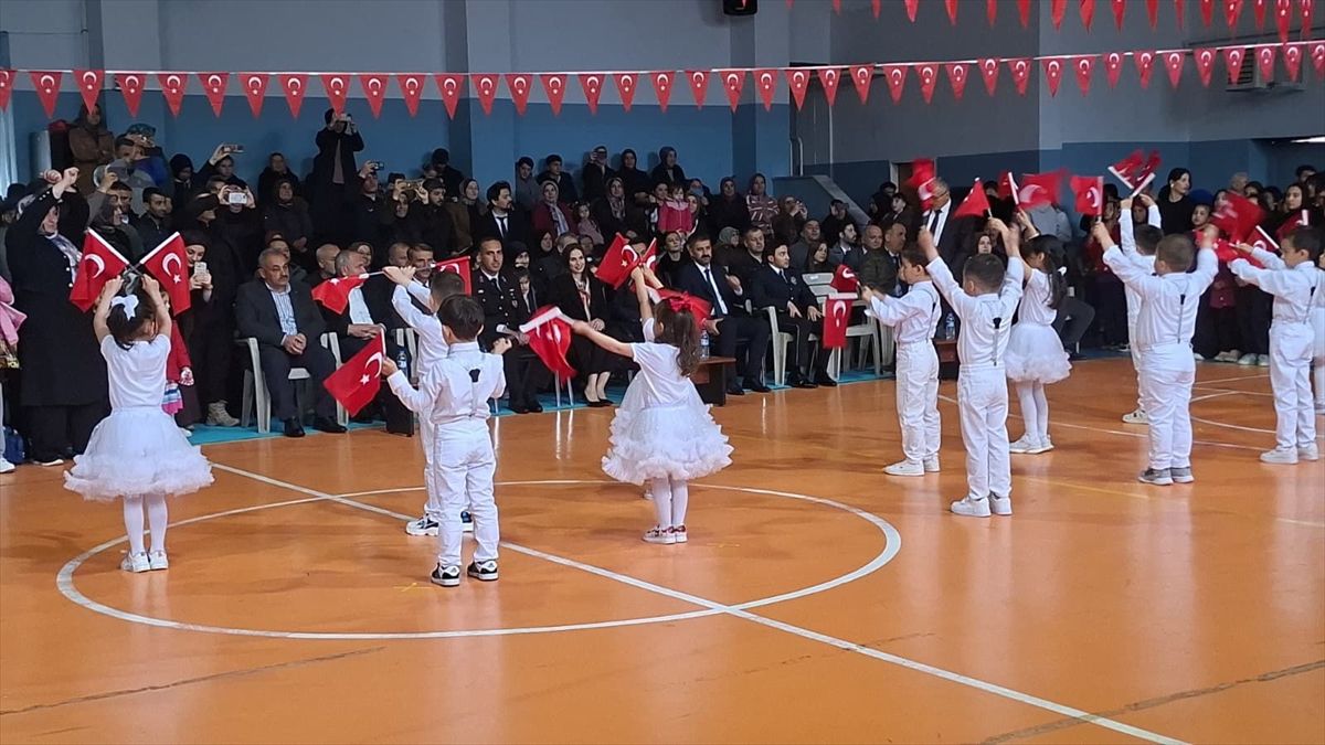 Sinop\'ta 23 Nisan Törenleri