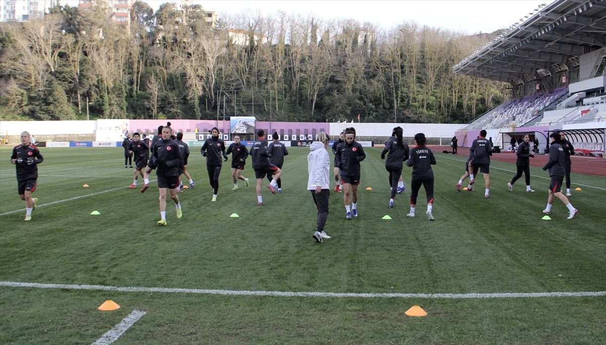 A Milli Kadın Takımı\'nın İsviçre Hazırlığı