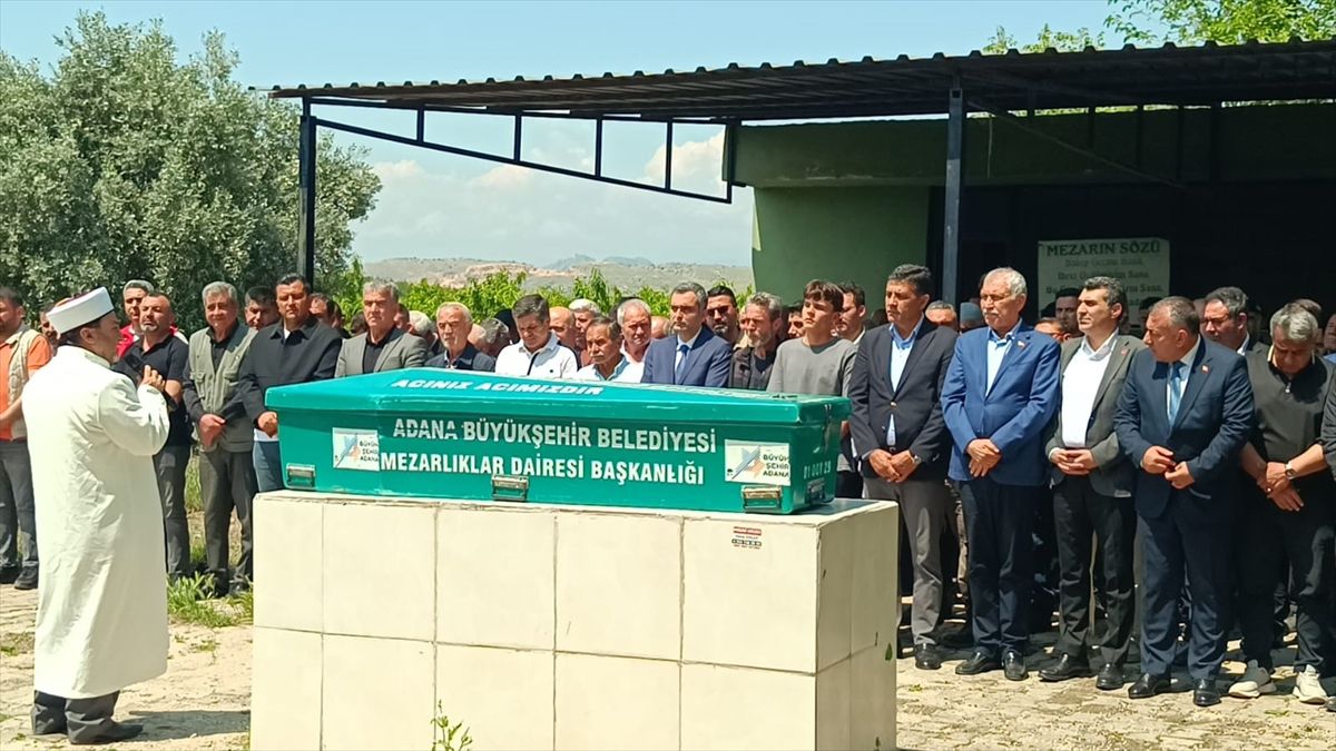 Kozan\'da Sel Mağduru Gamber Ünüvar\'ın Cenazesi Defnedildi