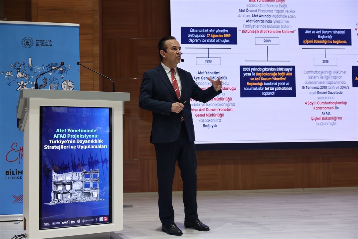 Bandırma\'da Afet Yönetimi Konferansı
