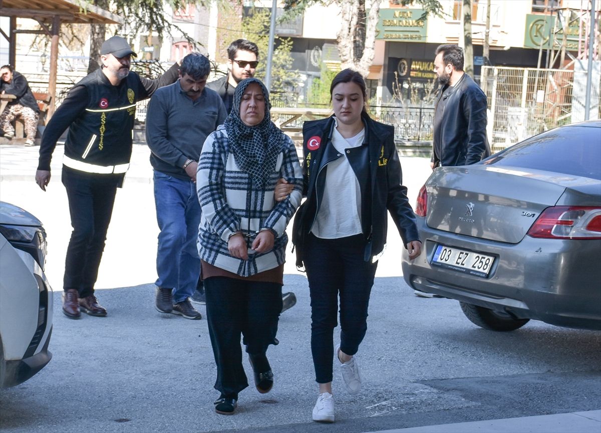 Komşu Kavgasında İki Ölü, Çift Tutuklandı