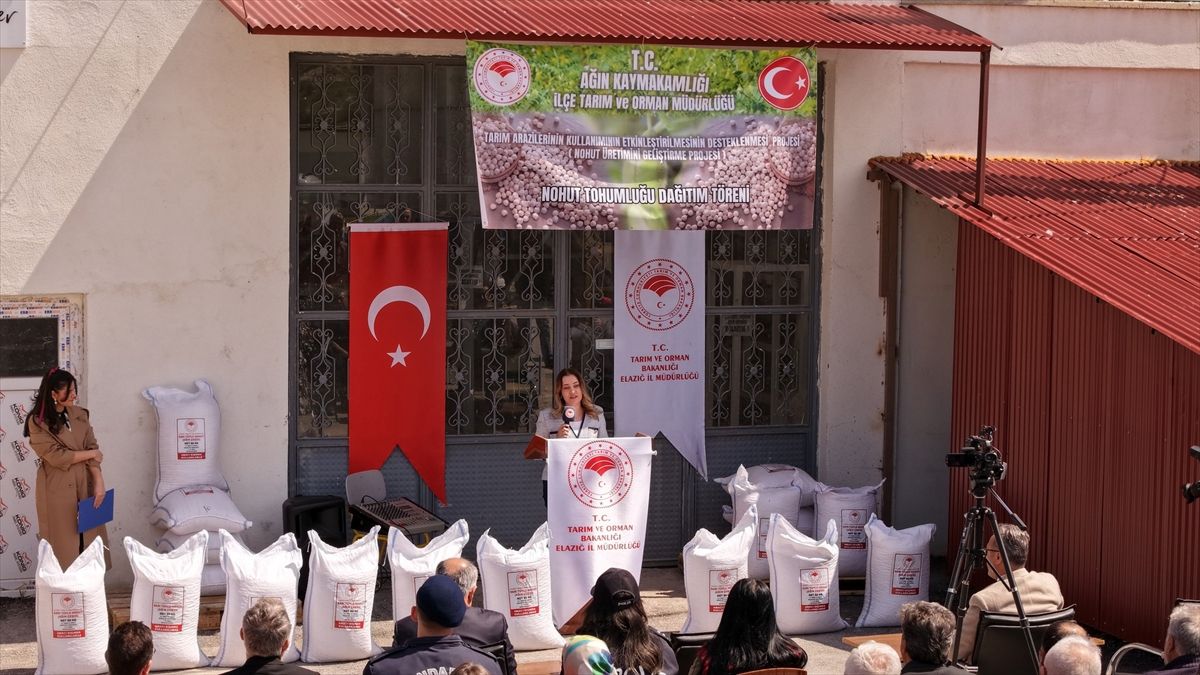 Elazığ\'da Nohut Tohumu Dağıtımı Başladı