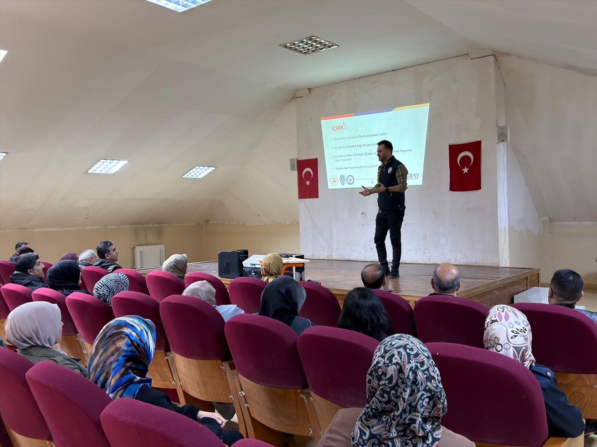 Ağrı\'da Siber Suçlarla Mücadele Eğitimi