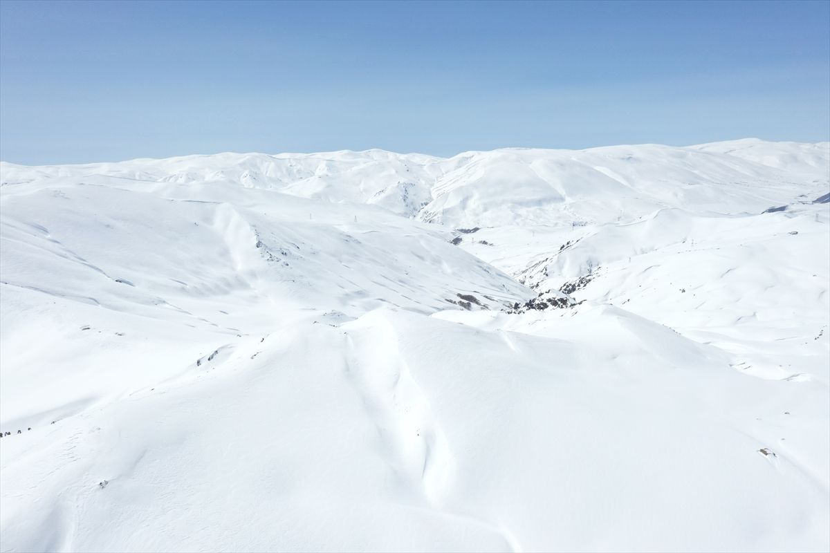 Ağrı Dağları\'nda Bahar Güzelliği
