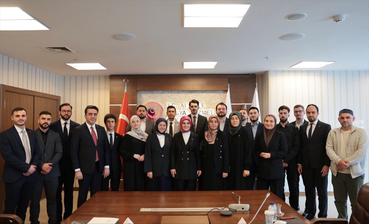 Bakan Göktaş, YTB Başkanı ile Buluştu