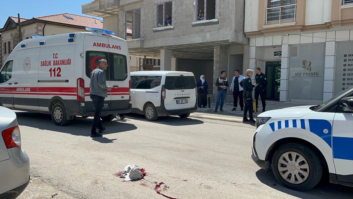 Aksaray\'da Bıçaklı Kavga: 1 Yaralı