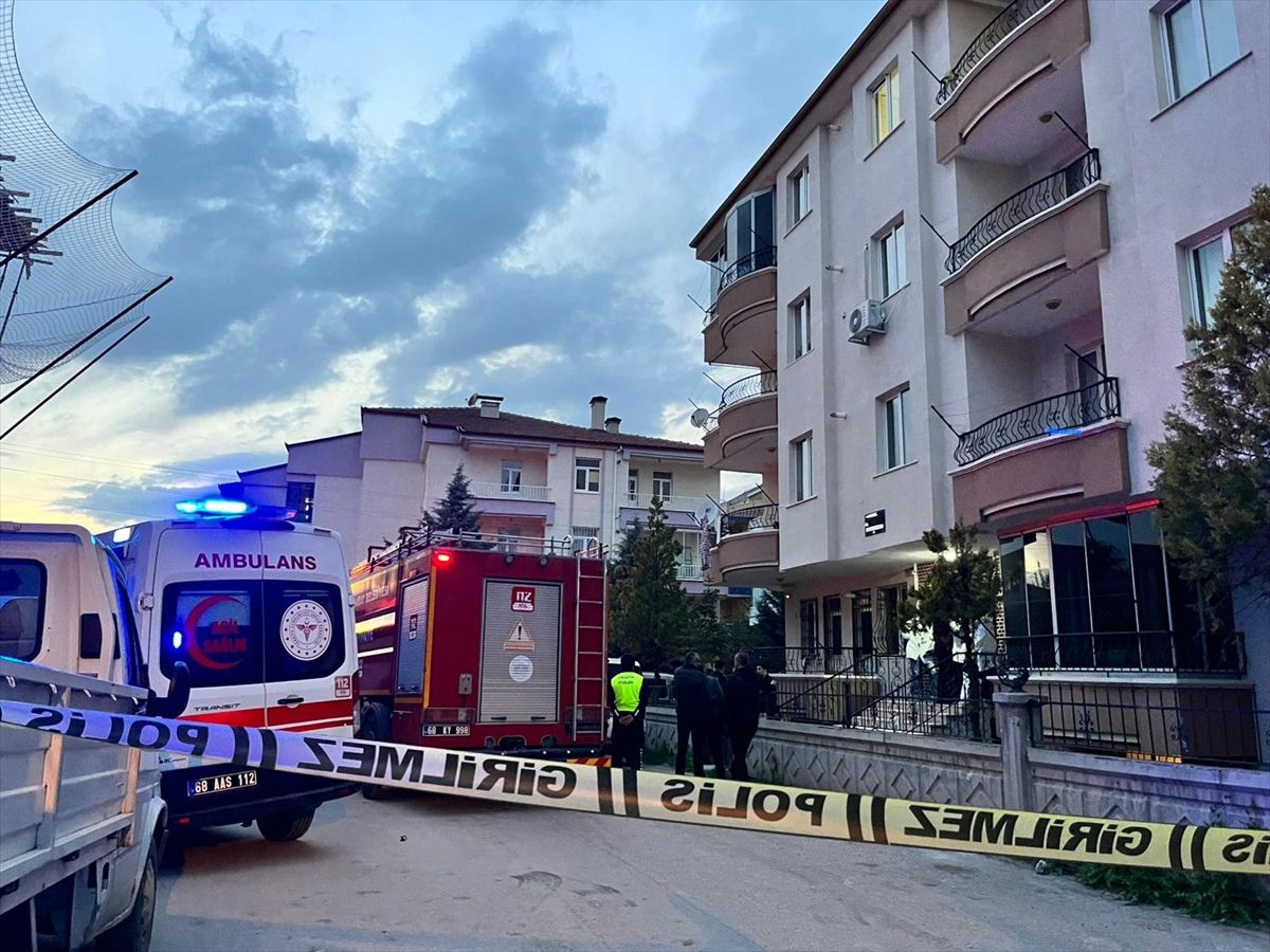 Aksaray\'da Yangın: 91 Yaşındaki Kadın Hayatını Kaybetti