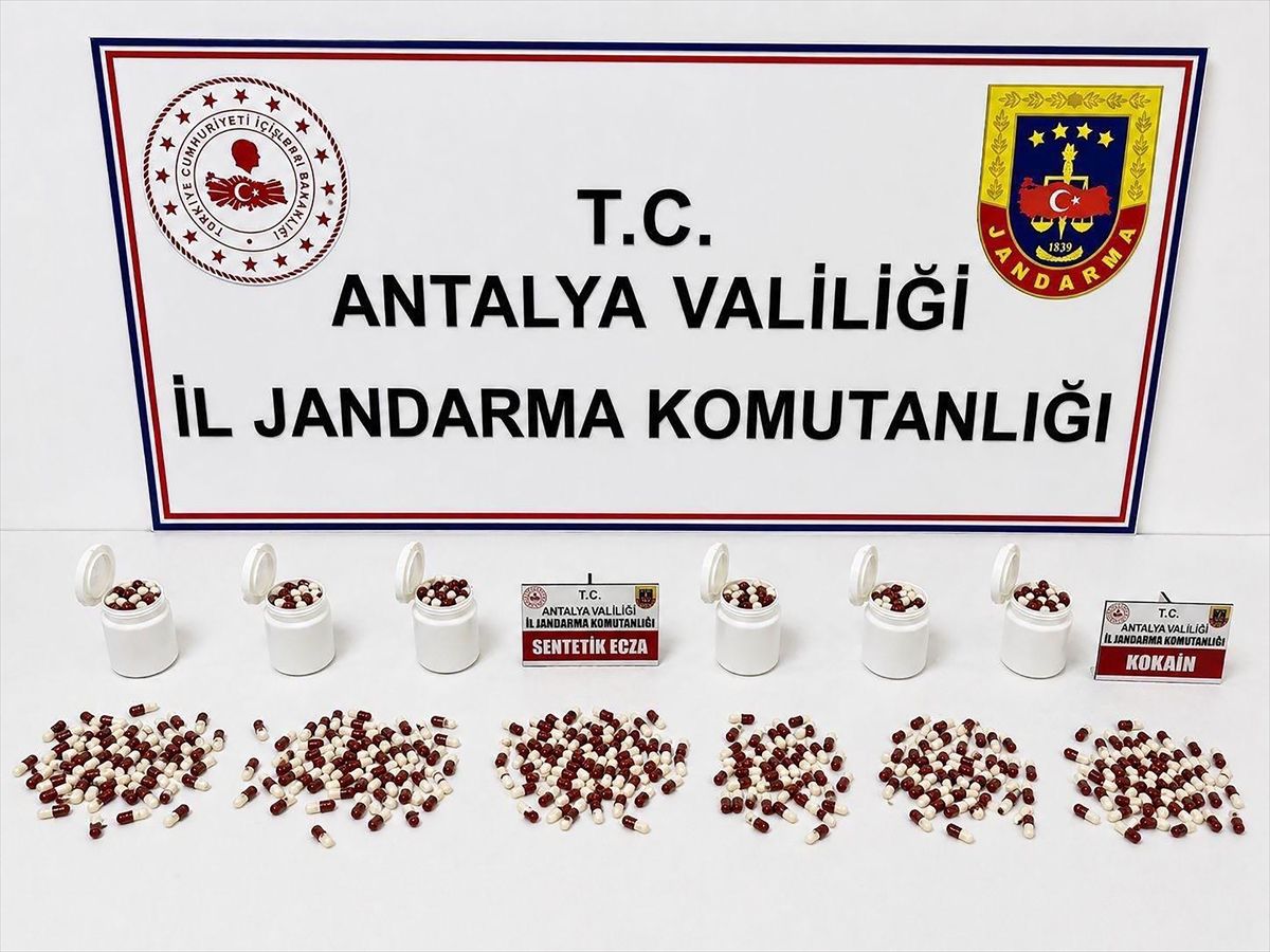 Alanya\'da Uyuşturucu Operasyonu: 2 Gözaltı