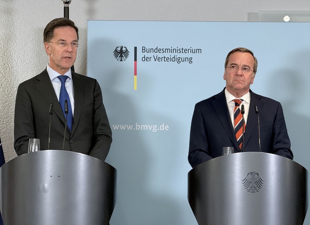 Almanya\'dan Ukrayna\'ya Hava Savunma Desteği