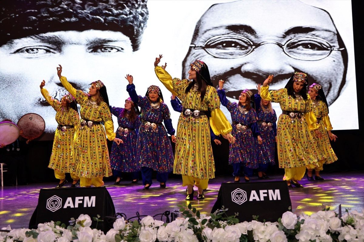 Merzifon\'da Anneler Günü Etkinliği