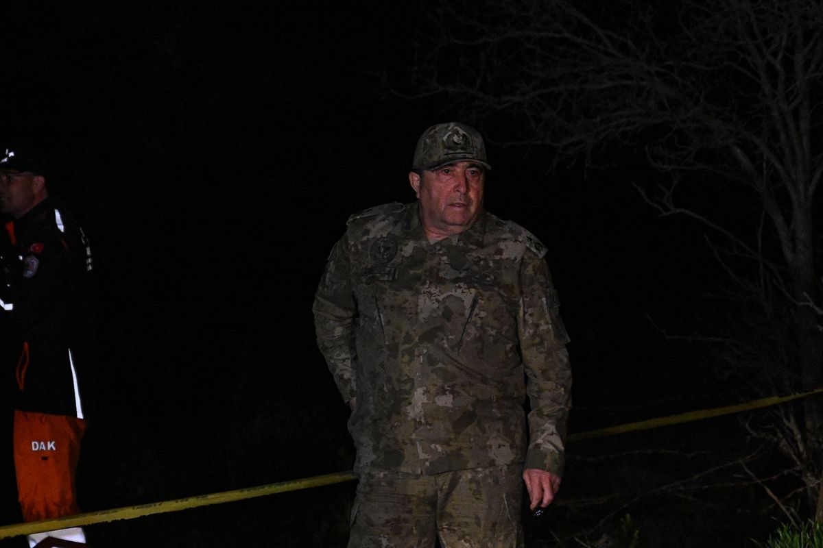 Ankara\'da Helikopter Kazası İncelemesi Sürüyor