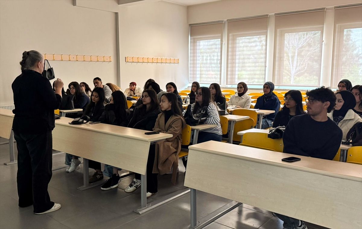 İş Kulübü\'nden Beypazarı MYO\'ya Eğitim