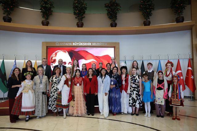 Antalya Çocuk Festivali’nde Buluşma