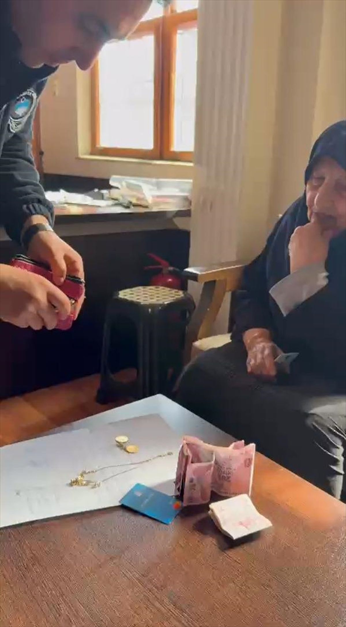 Kepez\'de Cüzdan Sahiplerine Ulaştırıldı