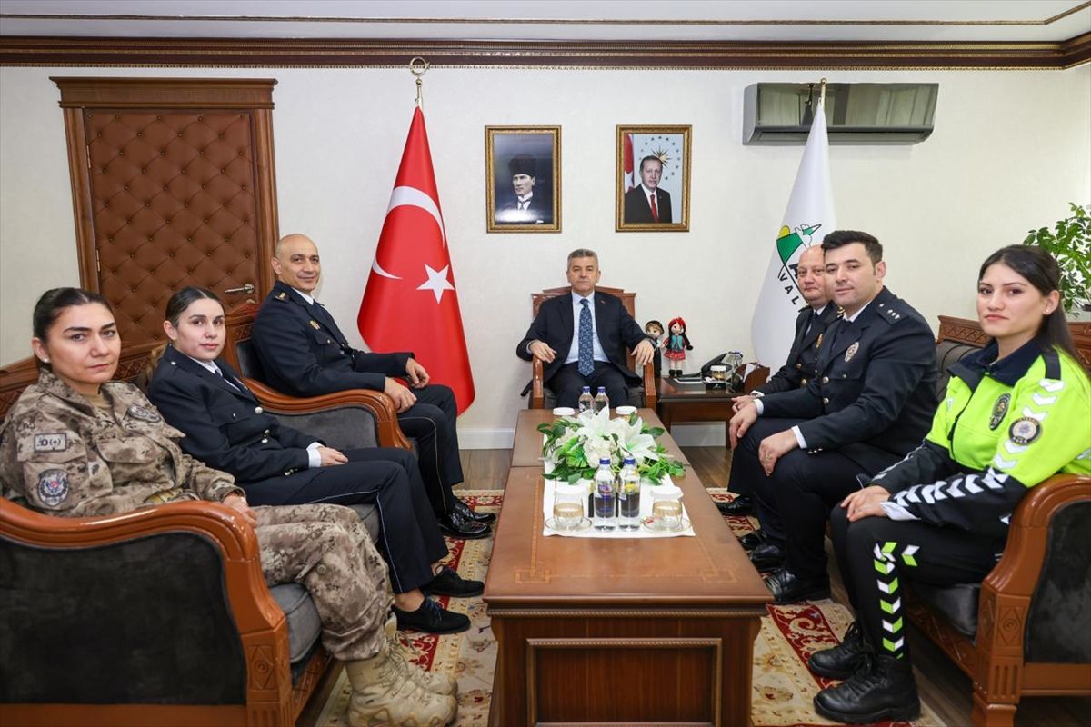 Artvin Emniyet Müdürlüğü\'nden Vali Ergün\'e ziyaret