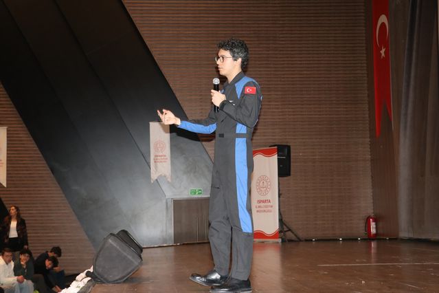 Türkiye’nin İkinci Astronotu Isparta’da Öğrencilerle Buluştu