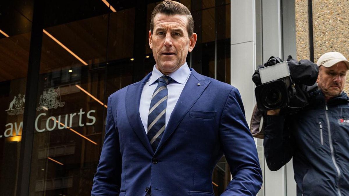 Avustralya\'nın en çok madalyalı eski askeri Afganistan\'da savaş suçu işlediği iddiasıyla gözaltına alındı